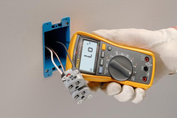 Electrician's True RMS Fluke-117 Multimeter